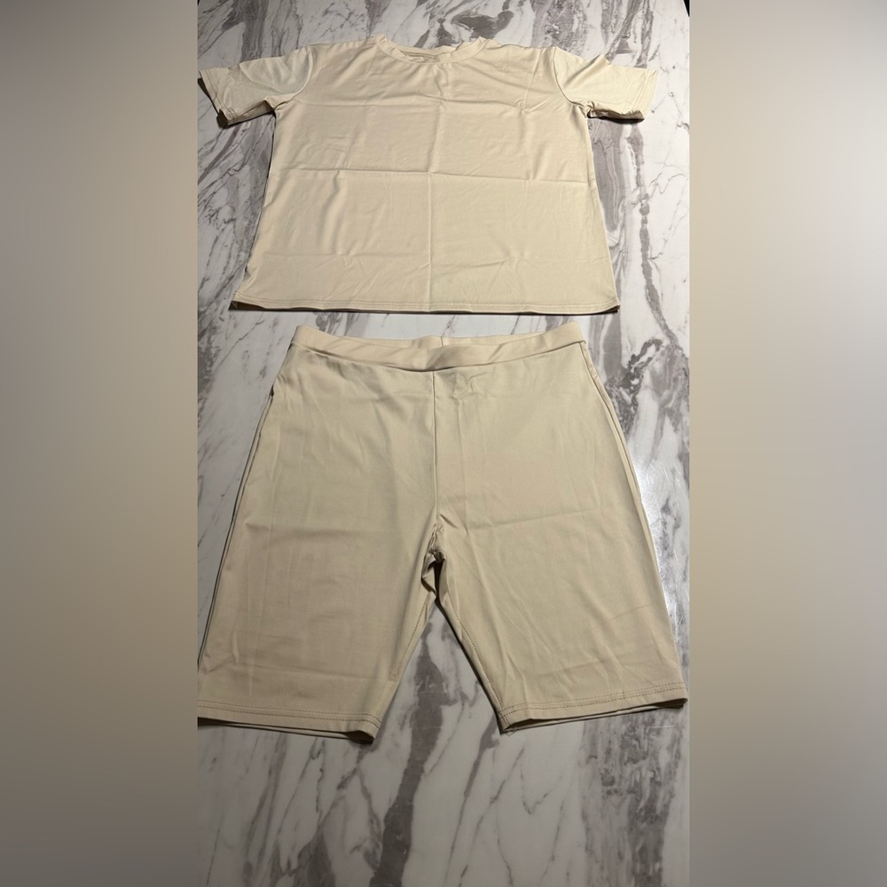 XL Women’s Nude Brand New Two Piece Set!